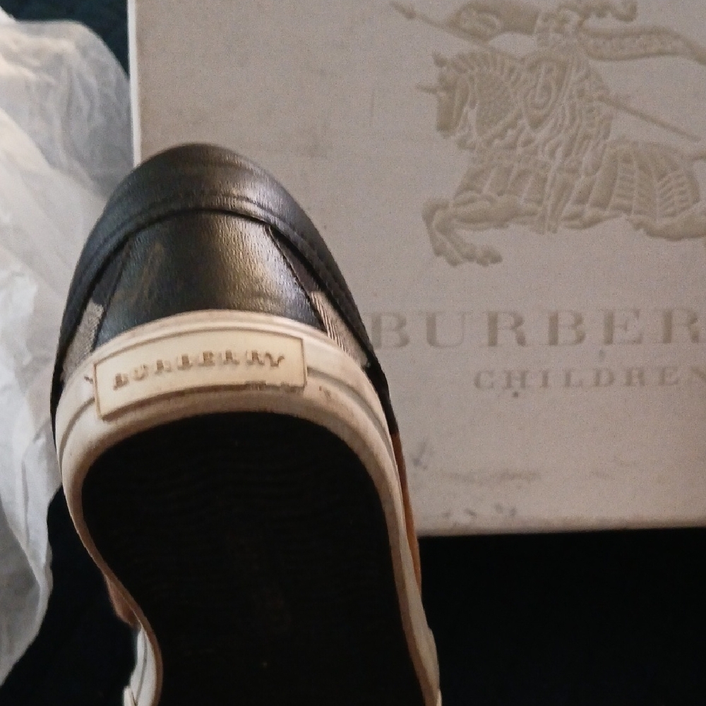 Burberry Kids Leather and Check Velcro Sneakers in Black and Tan - Picture 5 of 11